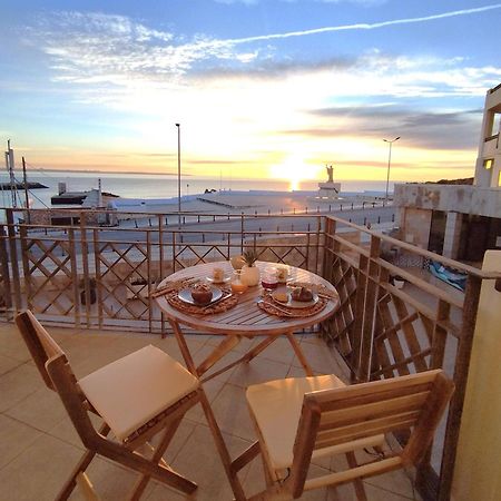 Potato Beach Apartment At Beach Front & Sea View Lagos Eksteriør bilde